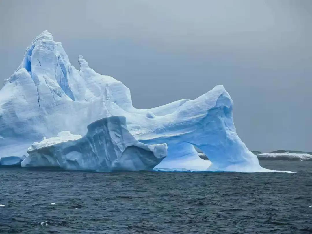 乐鱼官方网站-刚下飞机行李就没了！杭州姑娘花10多万去南极旅游却崩溃：衣物全靠借